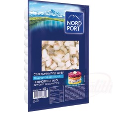 Filet de hareng à lhuile, coupé en cubes Филе-кусочки сельди Под шубу в масле